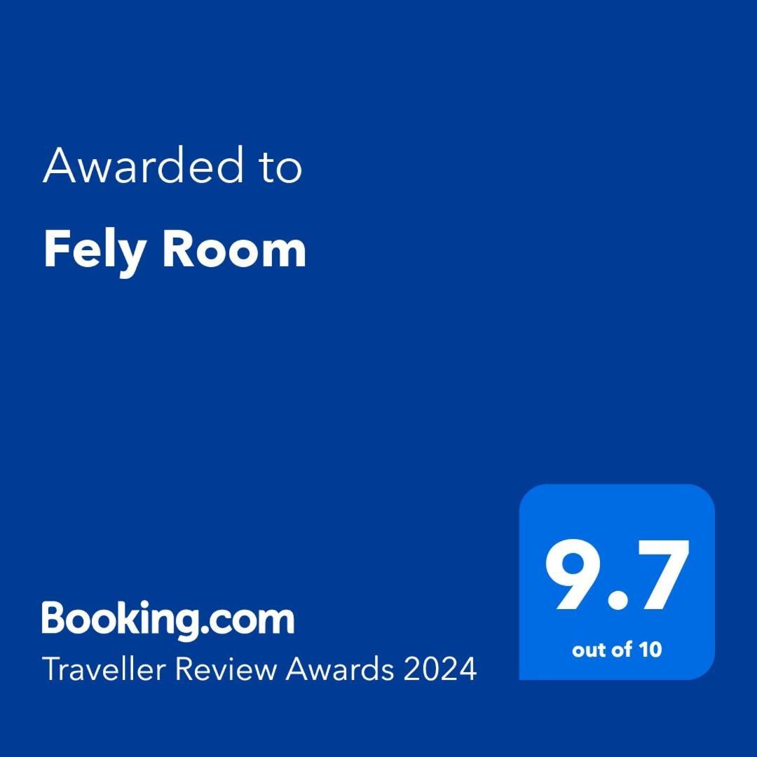Fely Room Petroşani Eksteriør billede